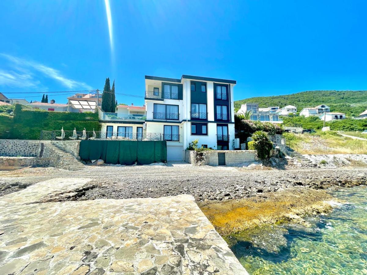 Beachfront Villa Pearl Of Adria Krasići Exterior foto