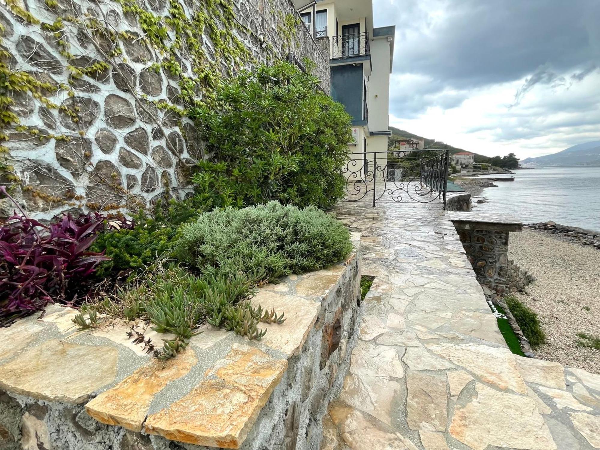 Beachfront Villa Pearl Of Adria Krasići Exterior foto